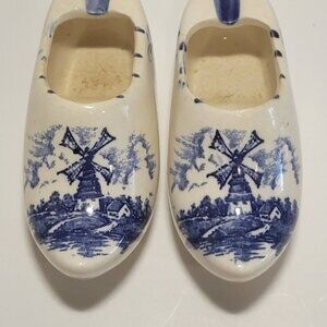 2 Dutch Ceramic Collectable Decorative Blue White 4.5" Mini Klompen Ashtrays